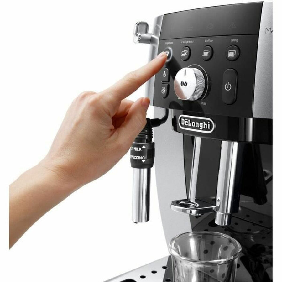 Caffettiera superautomatica DeLonghi MAGNIFICA S