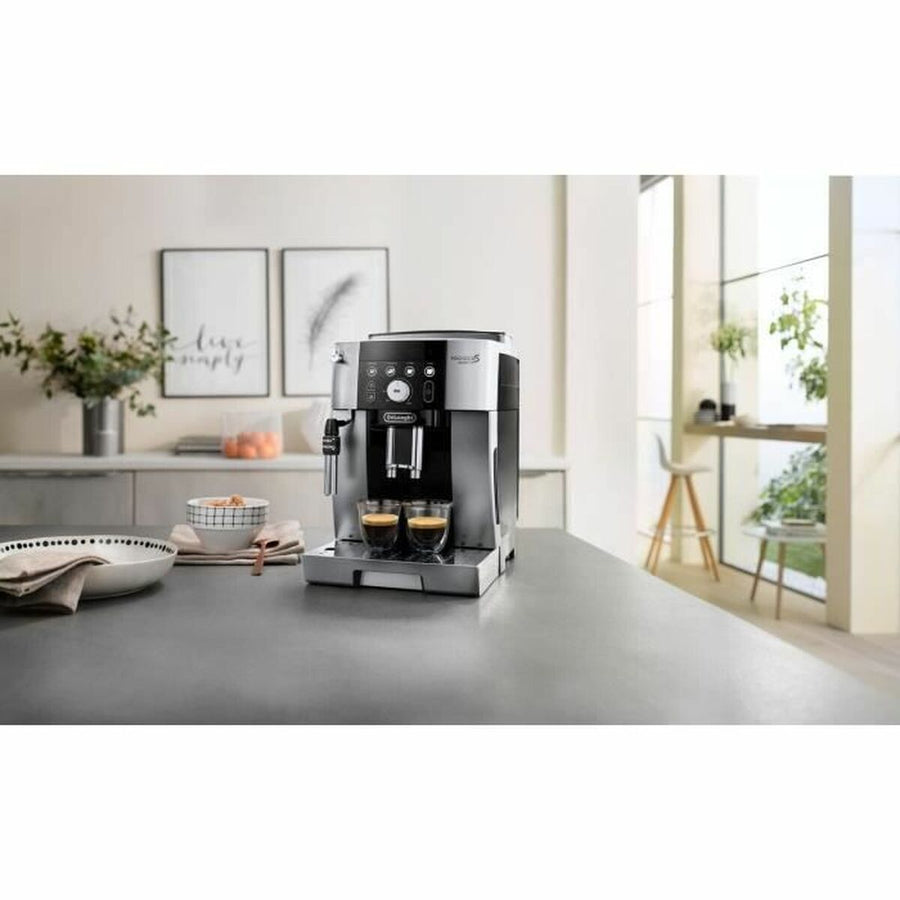 Caffettiera superautomatica DeLonghi MAGNIFICA S